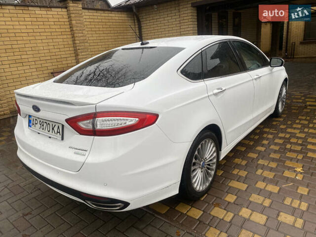 Білий Форд Фьюжен, об'ємом двигуна 2 л та пробігом 168 тис. км за 11500 $, фото 3 на Automoto.ua