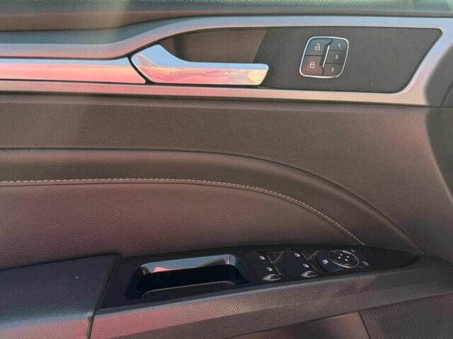 Белый Форд Фьюжн, объемом двигателя 2 л и пробегом 184 тыс. км за 10900 $, фото 8 на Automoto.ua