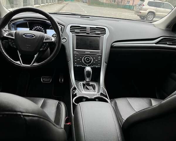 Белый Форд Фьюжн, объемом двигателя 2 л и пробегом 137 тыс. км за 11000 $, фото 18 на Automoto.ua