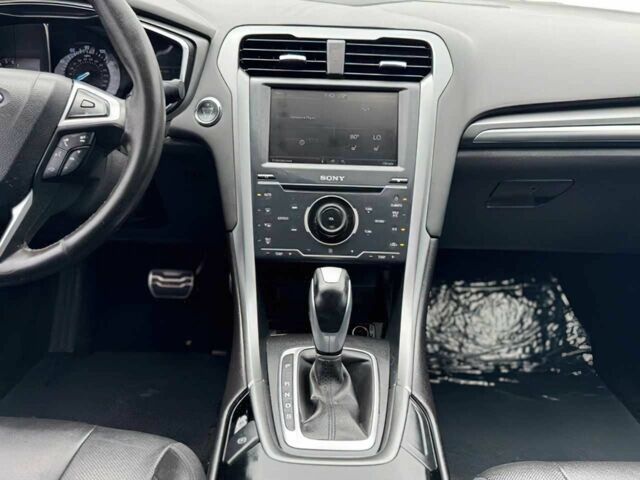 Белый Форд Фьюжн, объемом двигателя 2 л и пробегом 81 тыс. км за 4800 $, фото 7 на Automoto.ua