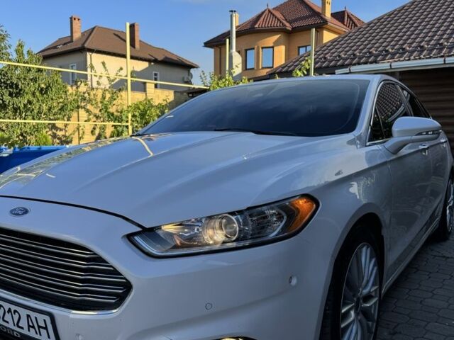 Білий Форд Фьюжен, об'ємом двигуна 2 л та пробігом 300 тис. км за 8700 $, фото 16 на Automoto.ua