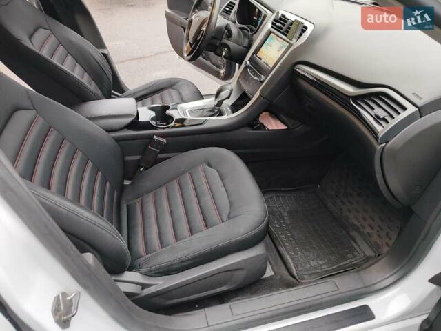 Белый Форд Фьюжн, объемом двигателя 2.5 л и пробегом 216 тыс. км за 8500 $, фото 15 на Automoto.ua