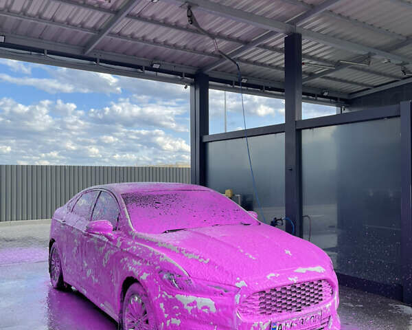 Форд Фьюжн 2014 в Киеве на Automoto.ua Белый Форд Фьюжн, объемом двигателя 2 л и пробегом 165 тыс. км за 15000 $, фото 4 на Automoto.ua