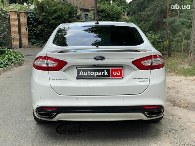 Белый Форд Фьюжн, объемом двигателя 2 л и пробегом 245 тыс. км за 9790 $, фото 7 на Automoto.ua