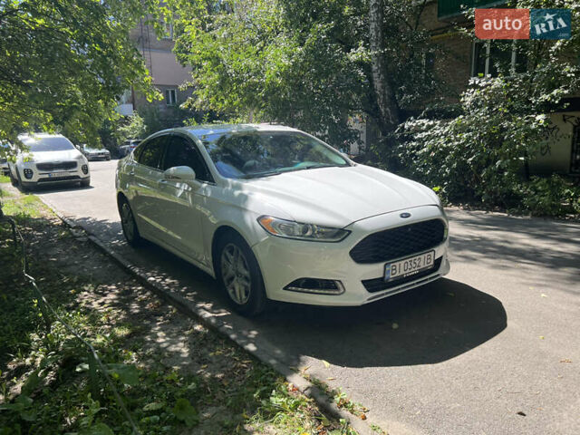 Білий Форд Фьюжен, об'ємом двигуна 2.5 л та пробігом 208 тис. км за 10000 $, фото 11 на Automoto.ua