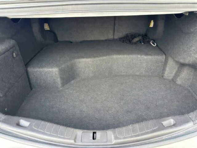 Білий Форд Фьюжен, об'ємом двигуна 2 л та пробігом 88 тис. км за 5900 $, фото 10 на Automoto.ua