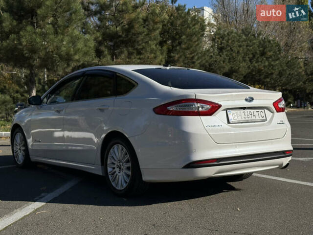 Форд Фьюжен 2014 у Одесі на Automoto.ua Білий Форд Фьюжен, об'ємом двигуна 2 л та пробігом 137 тис. км за 11800 $, фото 6 на Automoto.ua