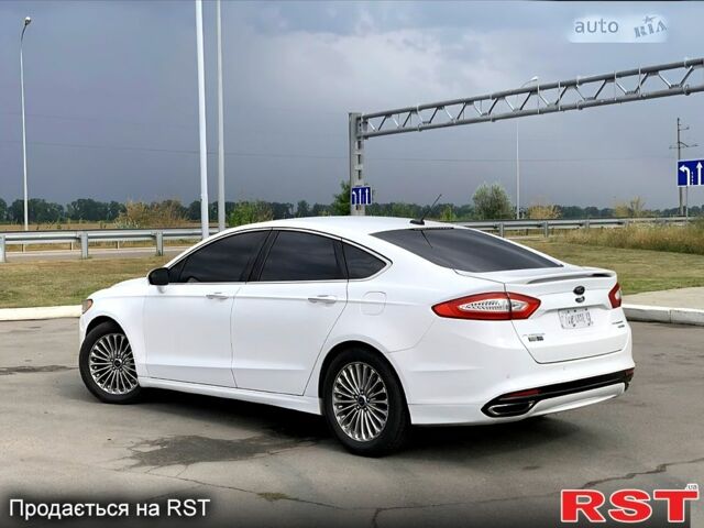 Форд Фьюжн 2014 в Одессе на Automoto.ua Белый Форд Фьюжн, объемом двигателя 2 л и пробегом 255 тыс. км за 10100 $, фото 1 на Automoto.ua