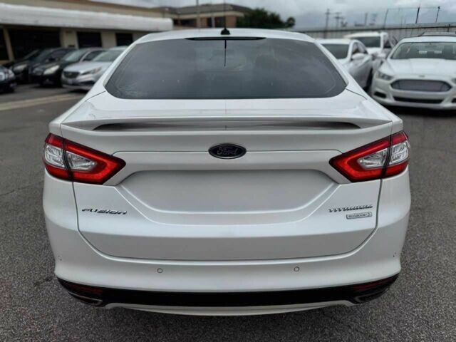 Белый Форд Фьюжн, объемом двигателя 2 л и пробегом 81 тыс. км за 4800 $, фото 4 на Automoto.ua