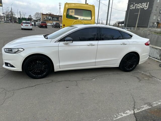 Белый Форд Фьюжн, объемом двигателя 1.5 л и пробегом 200 тыс. км за 7299 $, фото 3 на Automoto.ua