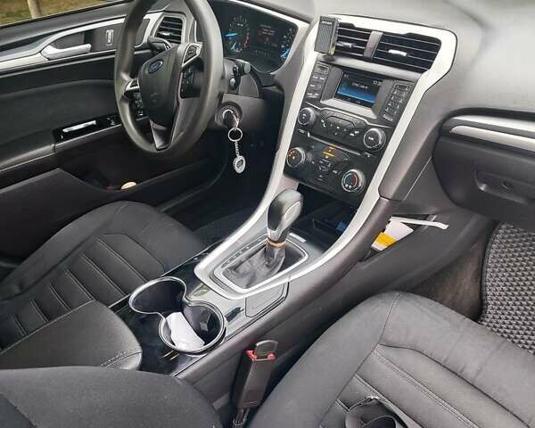 Білий Форд Фьюжен, об'ємом двигуна 2.5 л та пробігом 280 тис. км за 8700 $, фото 4 на Automoto.ua