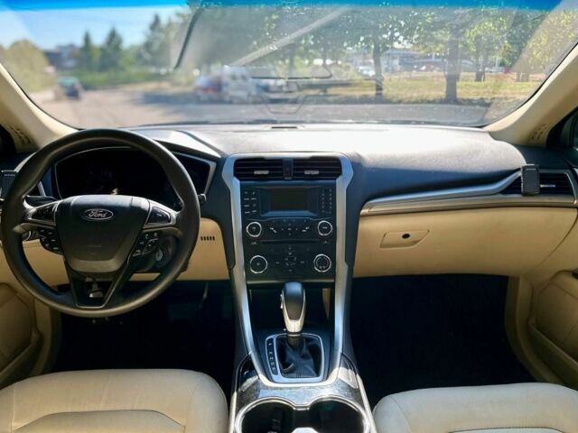 Белый Форд Фьюжн, объемом двигателя 2.5 л и пробегом 149 тыс. км за 10590 $, фото 6 на Automoto.ua