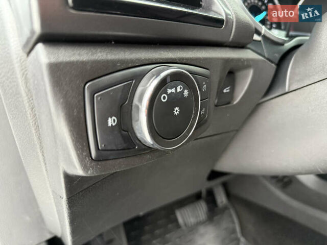 Белый Форд Фьюжн, объемом двигателя 2.5 л и пробегом 137 тыс. км за 10999 $, фото 19 на Automoto.ua