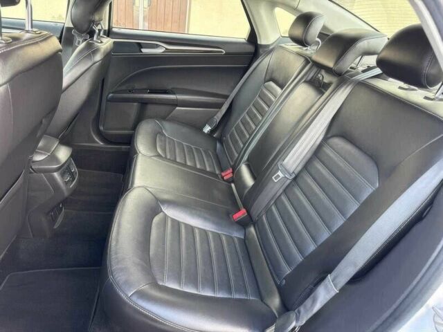 Білий Форд Фьюжен, об'ємом двигуна 2 л та пробігом 88 тис. км за 5900 $, фото 9 на Automoto.ua