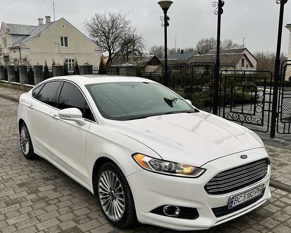 Белый Форд Фьюжн, объемом двигателя 2 л и пробегом 137 тыс. км за 11000 $, фото 3 на Automoto.ua