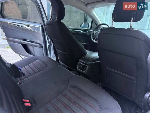 Білий Форд Фьюжен, об'ємом двигуна 1.5 л та пробігом 270 тис. км за 8200 $, фото 10 на Automoto.ua