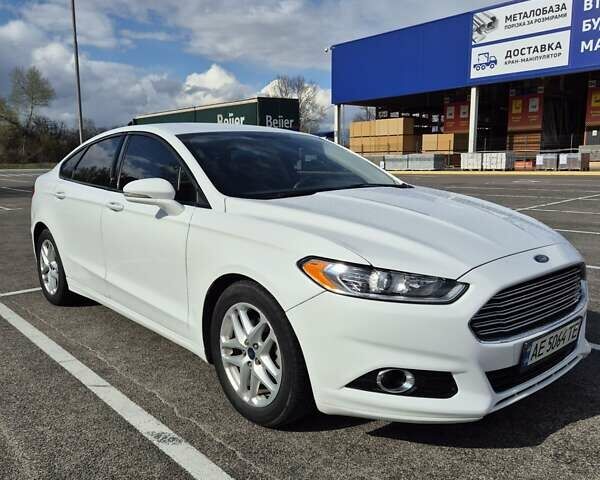 Белый Форд Фьюжн, объемом двигателя 1.5 л и пробегом 184 тыс. км за 10000 $, фото 7 на Automoto.ua