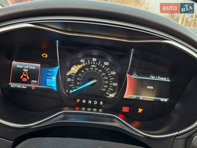 Білий Форд Фьюжен, об'ємом двигуна 2 л та пробігом 220 тис. км за 8900 $, фото 18 на Automoto.ua