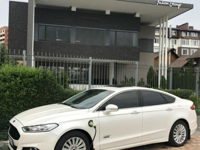 Белый Форд Фьюжн, объемом двигателя 2 л и пробегом 165 тыс. км за 13000 $, фото 1 на Automoto.ua