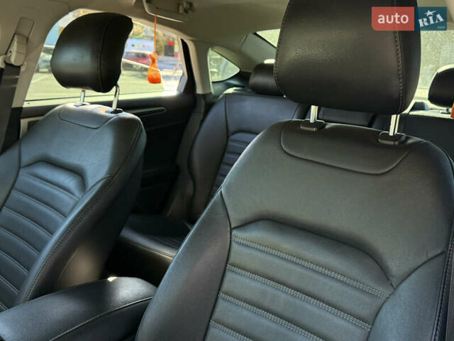 Форд Фьюжен 2014 у Одесі на Automoto.ua Білий Форд Фьюжен, об'ємом двигуна 2 л та пробігом 137 тис. км за 11800 $, фото 14 на Automoto.ua