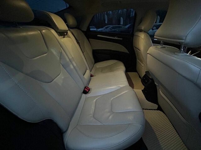 Білий Форд Фьюжен, об'ємом двигуна 2 л та пробігом 183 тис. км за 10500 $, фото 20 на Automoto.ua