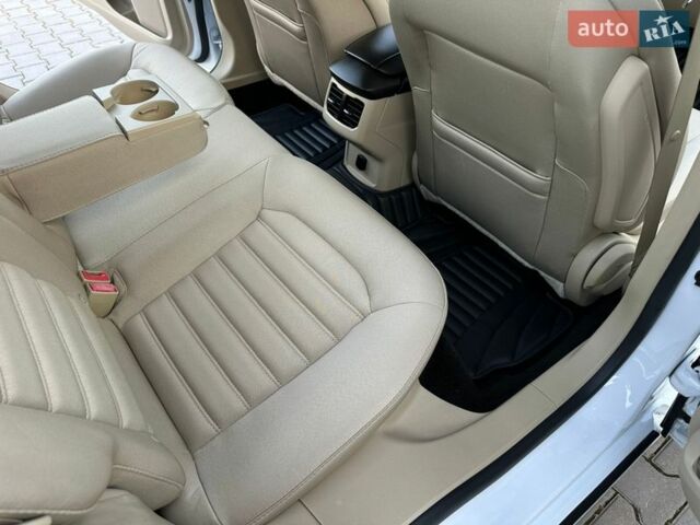 Білий Форд Фьюжен, об'ємом двигуна 2.5 л та пробігом 92 тис. км за 10200 $, фото 33 на Automoto.ua