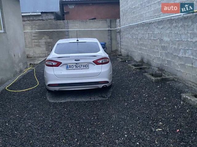 Білий Форд Фьюжен, об'ємом двигуна 2.5 л та пробігом 220 тис. км за 9500 $, фото 5 на Automoto.ua