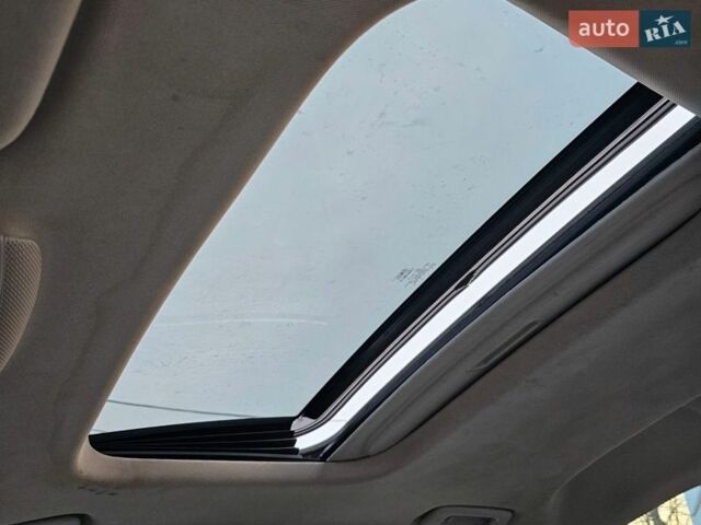 Білий Форд Фьюжен, об'ємом двигуна 2 л та пробігом 220 тис. км за 8900 $, фото 15 на Automoto.ua