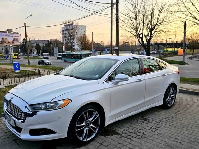 Білий Форд Фьюжен, об'ємом двигуна 2 л та пробігом 220 тис. км за 8700 $, фото 1 на Automoto.ua