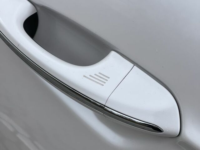 Форд Фьюжн 2014 в Нежине на Automoto.ua Белый Форд Фьюжн, объемом двигателя 2 л и пробегом 266 тыс. км за 11000 $, фото 8 на Automoto.ua