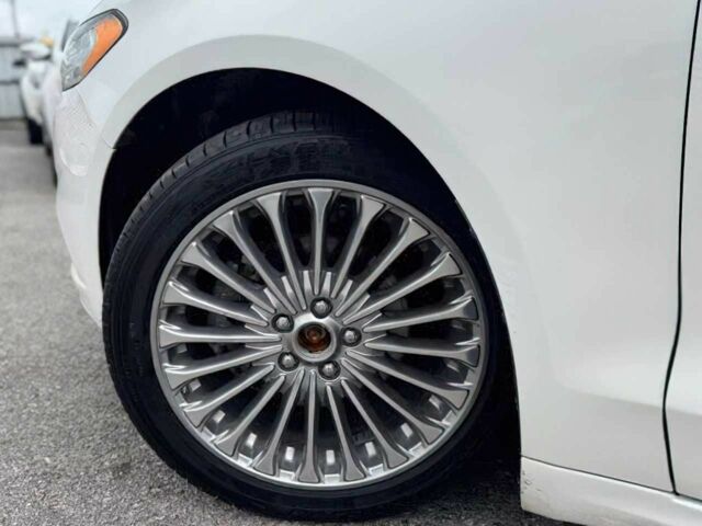 Белый Форд Фьюжн, объемом двигателя 2 л и пробегом 81 тыс. км за 4800 $, фото 14 на Automoto.ua