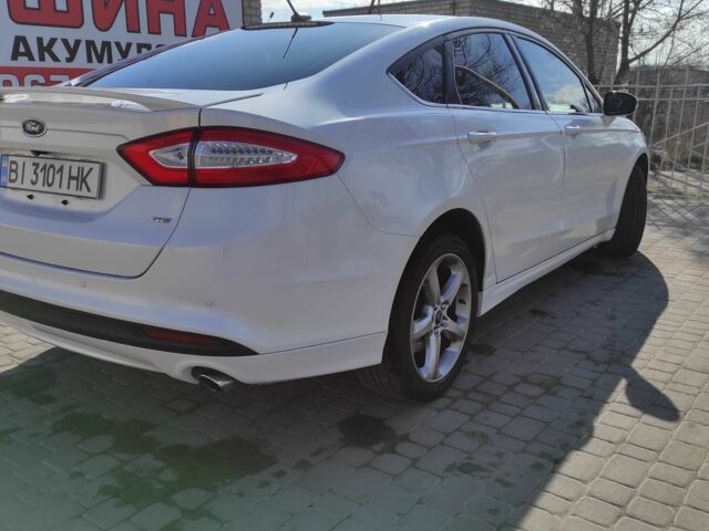 Белый Форд Фьюжн, объемом двигателя 2.5 л и пробегом 2 тыс. км за 9000 $, фото 4 на Automoto.ua