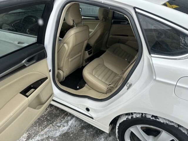 Белый Форд Фьюжн, объемом двигателя 2 л и пробегом 156 тыс. км за 14200 $, фото 11 на Automoto.ua