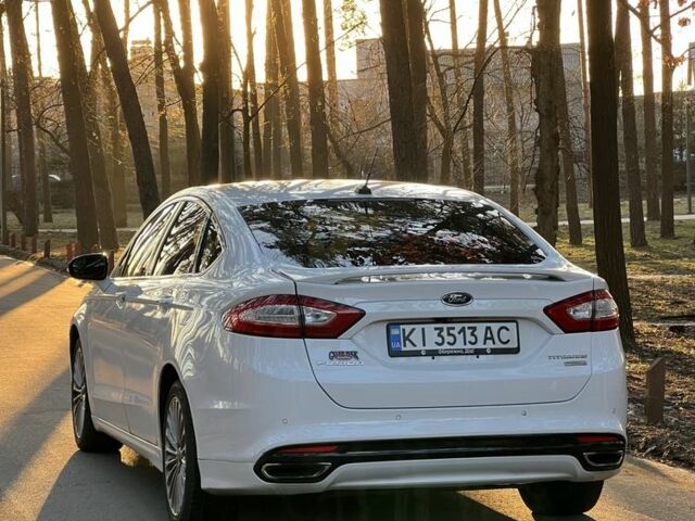 Белый Форд Фьюжн, объемом двигателя 2 л и пробегом 207 тыс. км за 9500 $, фото 1 на Automoto.ua