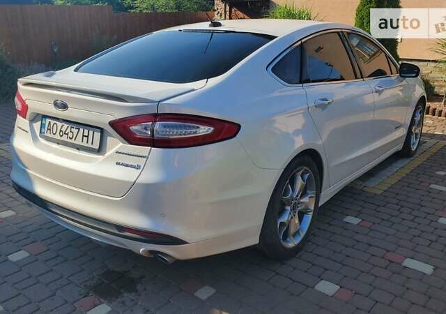 Білий Форд Фьюжен, об'ємом двигуна 2 л та пробігом 513 тис. км за 9000 $, фото 3 на Automoto.ua