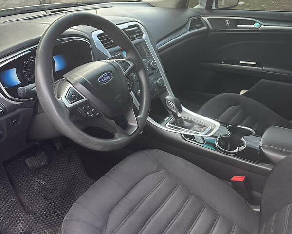 Белый Форд Фьюжн, объемом двигателя 2 л и пробегом 245 тыс. км за 11500 $, фото 6 на Automoto.ua