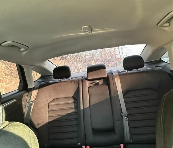 Белый Форд Фьюжн, объемом двигателя 2 л и пробегом 250 тыс. км за 9500 $, фото 23 на Automoto.ua