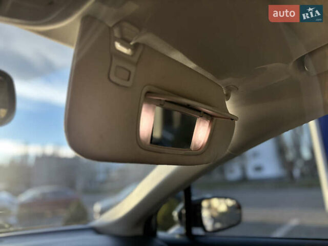 Белый Форд Фьюжн, объемом двигателя 2 л и пробегом 225 тыс. км за 11000 $, фото 25 на Automoto.ua