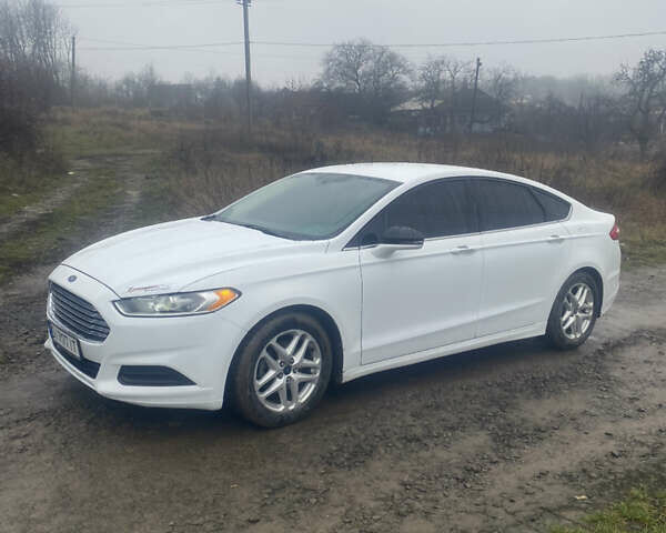 Білий Форд Фьюжен, об'ємом двигуна 2.49 л та пробігом 240 тис. км за 11000 $, фото 1 на Automoto.ua