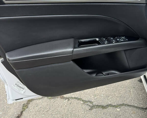 Белый Форд Фьюжн, объемом двигателя 2 л и пробегом 217 тыс. км за 9000 $, фото 11 на Automoto.ua