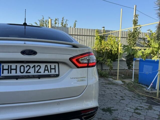 Білий Форд Фьюжен, об'ємом двигуна 2 л та пробігом 300 тис. км за 8700 $, фото 8 на Automoto.ua