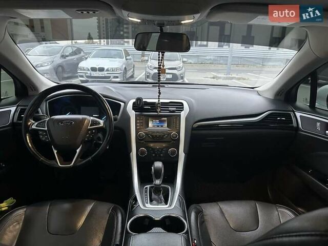 Форд Фьюжн 2014 в Киеве на Automoto.ua Белый Форд Фьюжн, объемом двигателя 2.5 л и пробегом 230 тыс. км за 9800 $, фото 12 на Automoto.ua