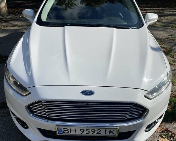 Білий Форд Фьюжен, об'ємом двигуна 2.49 л та пробігом 147 тис. км за 9800 $, фото 1 на Automoto.ua