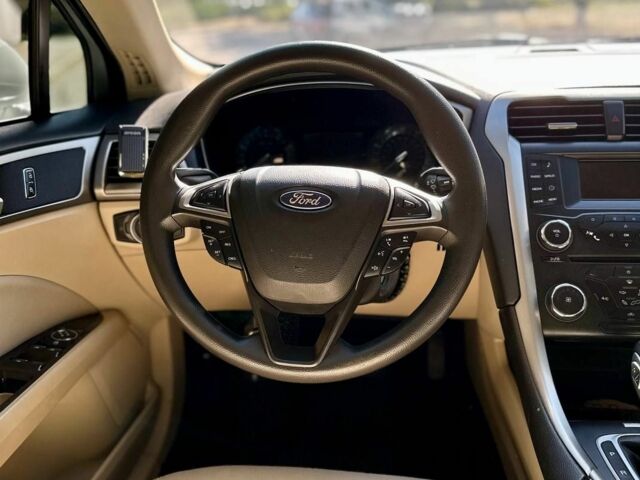 Белый Форд Фьюжн, объемом двигателя 2.5 л и пробегом 149 тыс. км за 10590 $, фото 8 на Automoto.ua