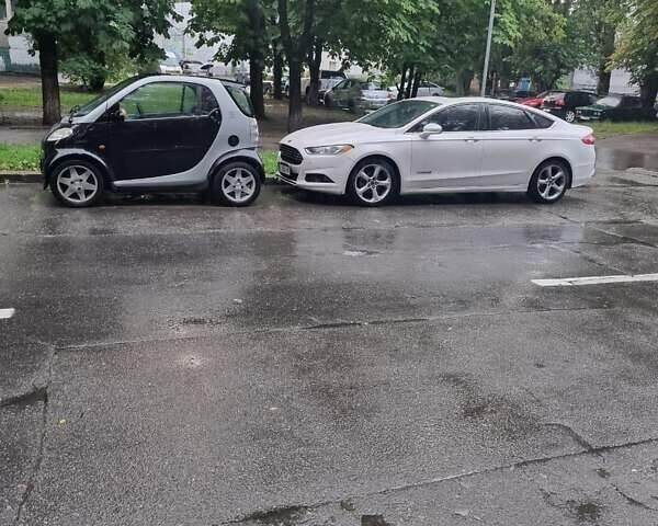 Белый Форд Фьюжн, объемом двигателя 2 л и пробегом 500 тыс. км за 10500 $, фото 1 на Automoto.ua