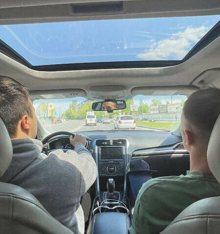 Форд Фьюжн 2014 в Киеве на Automoto.ua Белый Форд Фьюжн, объемом двигателя 2 л и пробегом 165 тыс. км за 15000 $, фото 9 на Automoto.ua