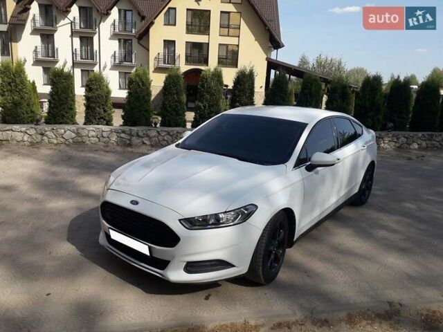 Белый Форд Фьюжн, объемом двигателя 2.5 л и пробегом 234 тыс. км за 8200 $, фото 3 на Automoto.ua