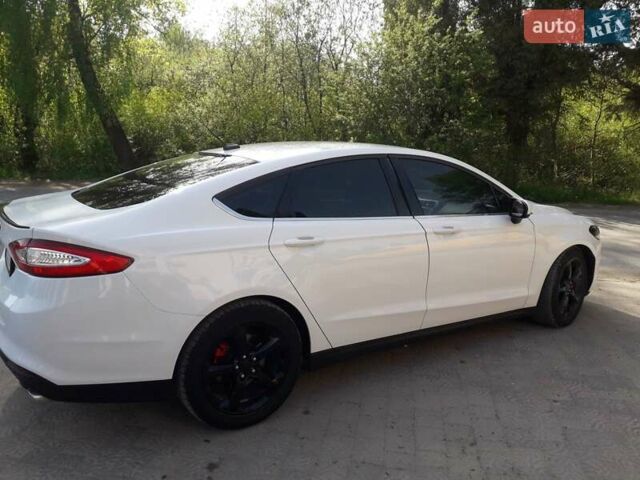 Белый Форд Фьюжн, объемом двигателя 2.5 л и пробегом 234 тыс. км за 8200 $, фото 6 на Automoto.ua