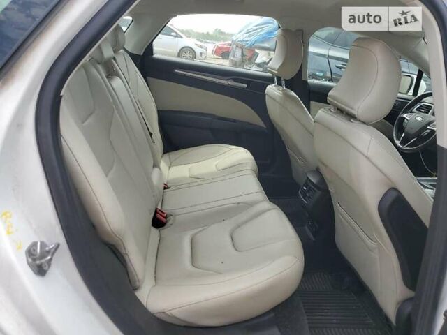 Белый Форд Фьюжн, объемом двигателя 2 л и пробегом 158 тыс. км за 2500 $, фото 8 на Automoto.ua