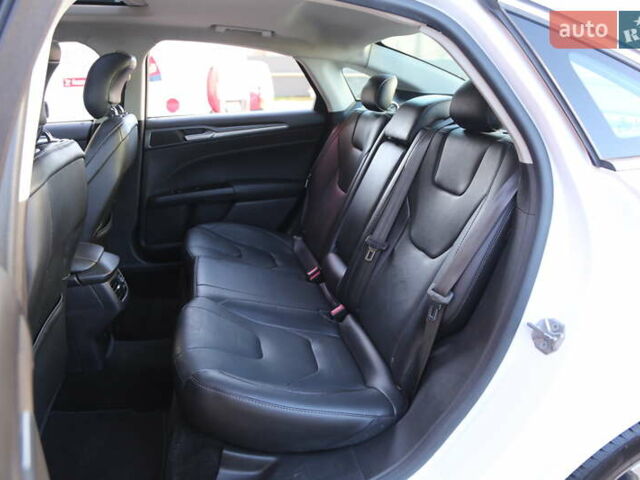 Белый Форд Фьюжн, объемом двигателя 2 л и пробегом 157 тыс. км за 11300 $, фото 9 на Automoto.ua